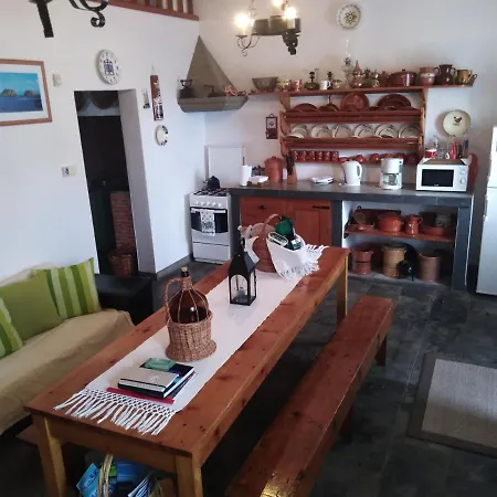 Vakantiehuis Adega Ilheu *