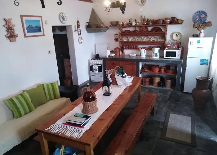 Casa de Férias Adega Ilheu *